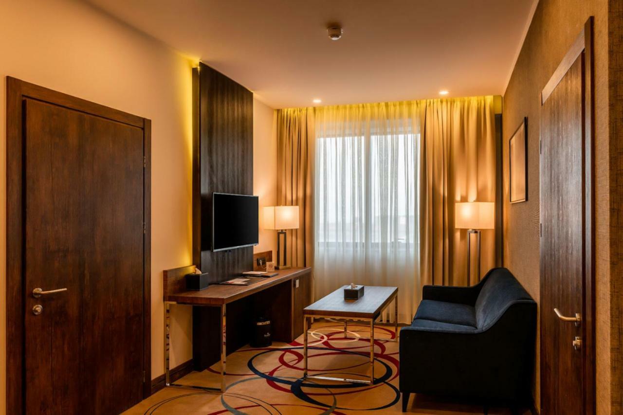 Ramada Hotel & Suites By Wyndham Jerevan Eksteriør bilde