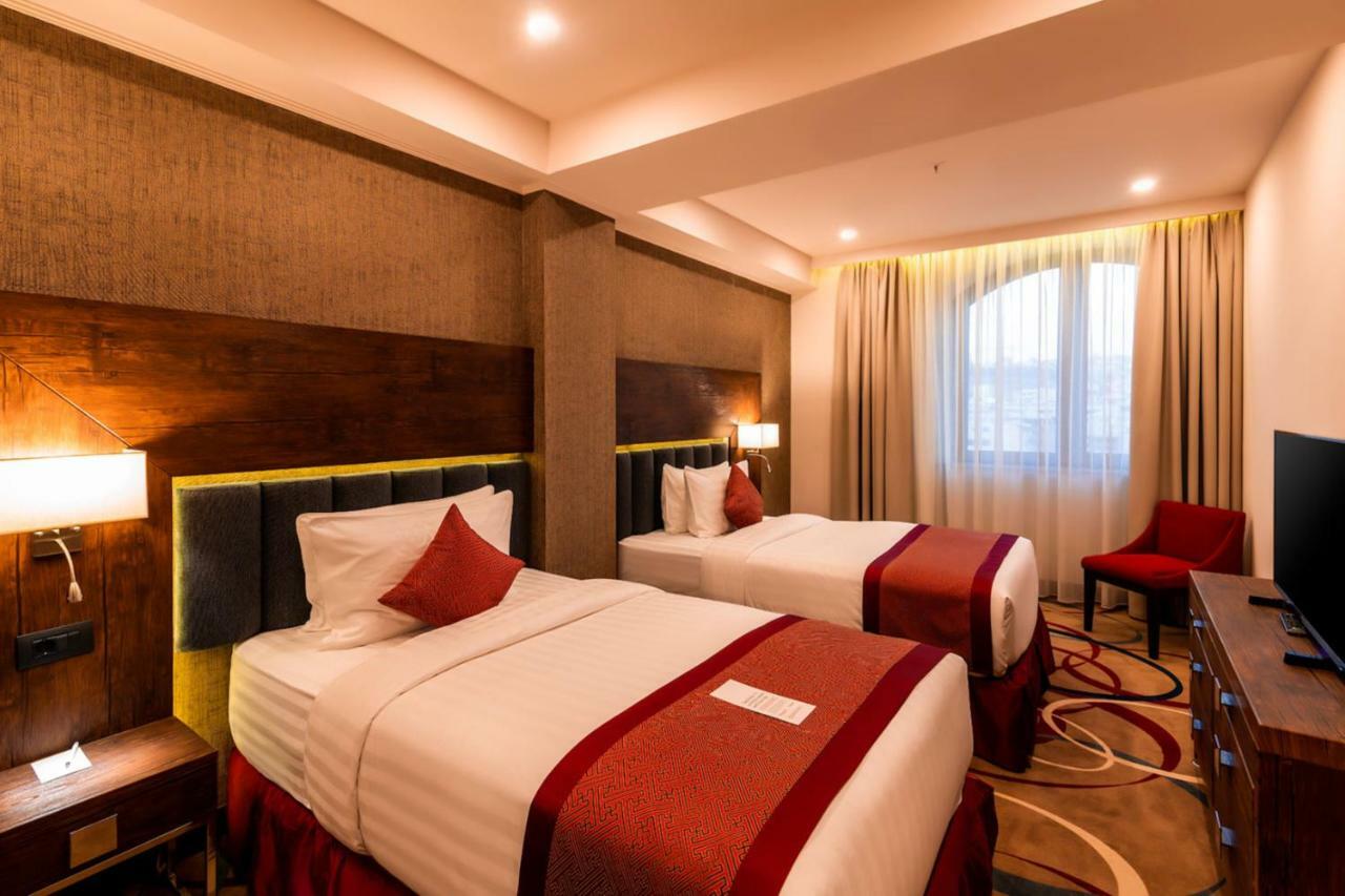 Ramada Hotel & Suites By Wyndham Jerevan Eksteriør bilde
